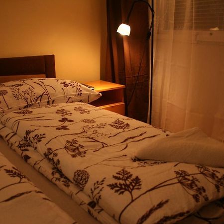 Victor Hugo Central Apartment บูดาเปสต์ ภายนอก รูปภาพ